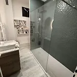 Grand Terrasse Vue Sur Et Parking *