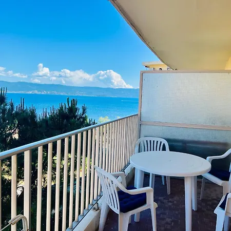 Grand Terrasse Vue Sur Et Parking アパート *