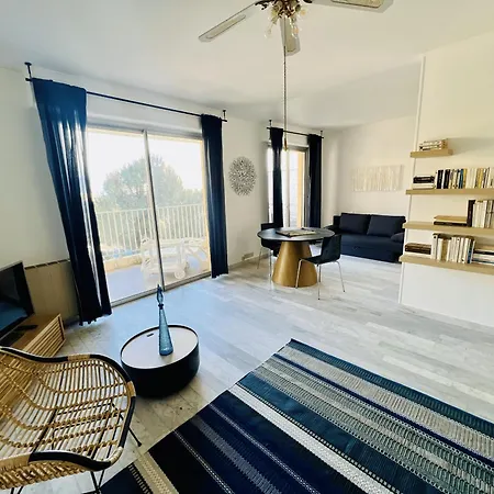 Apartment Grand Avec Terrasse Vue Et Parking *