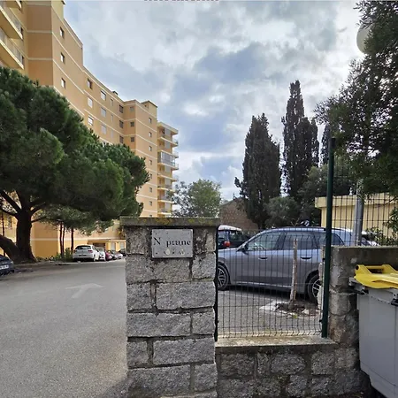 Appartement Grand Terrasse Vue Sur Et Parking *